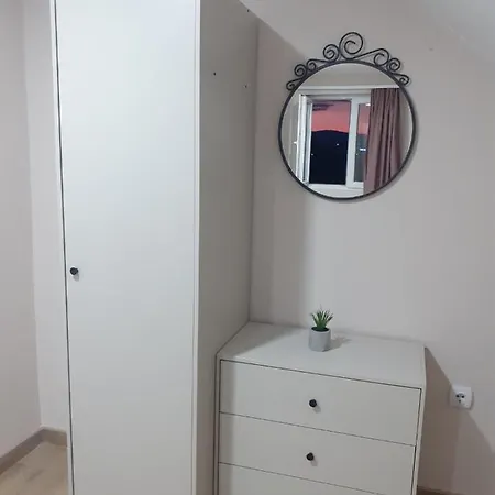 Apartment M *