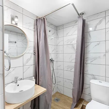 Apartment M *