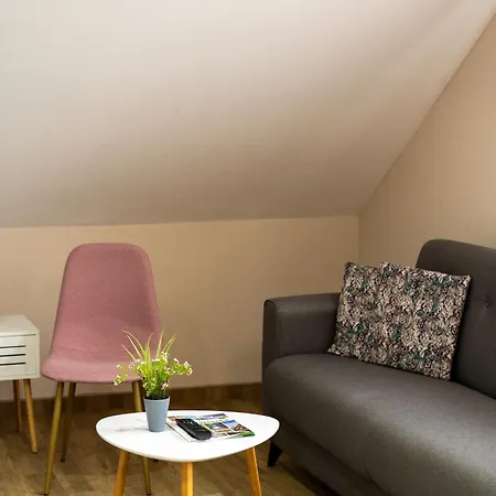 Apartment M *